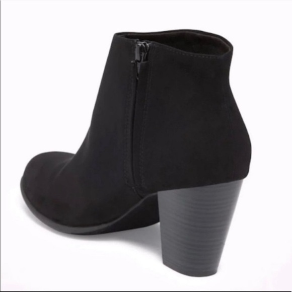 Black Chunky-heeled Booties - Picture 8 of 8